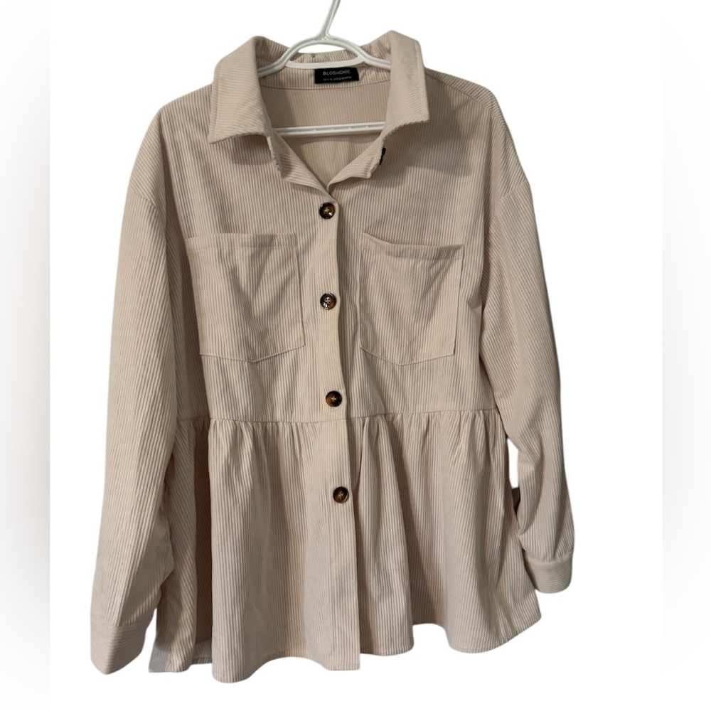 ⚪️Cream Corduroy Button-Up Shirt